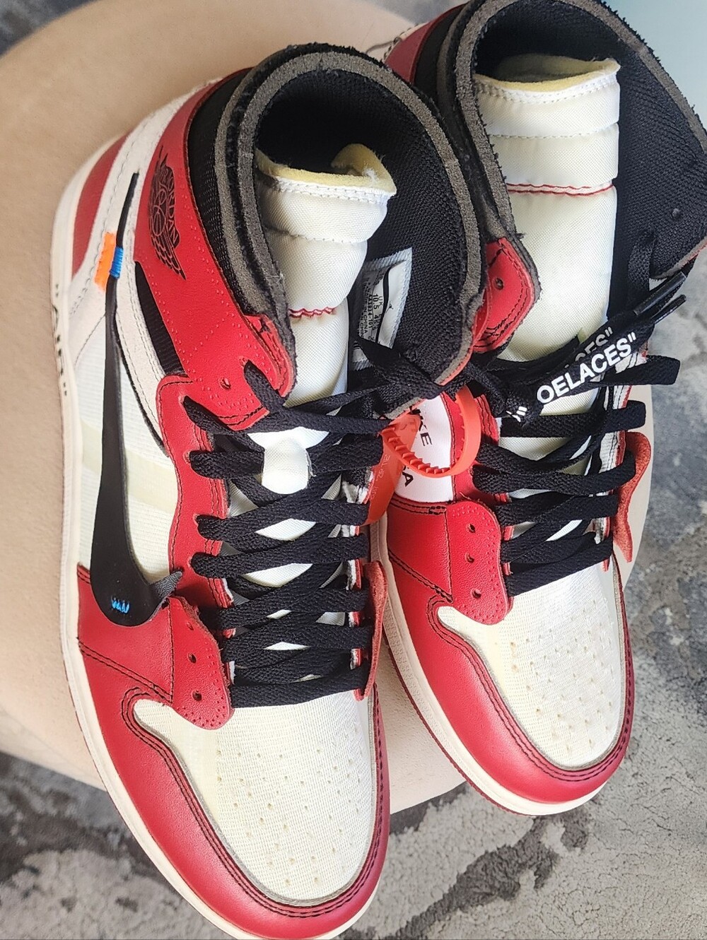 Size 11.5 - Jordan 1 Retro OG x Off-White High Chicago - Picture 4 of 13